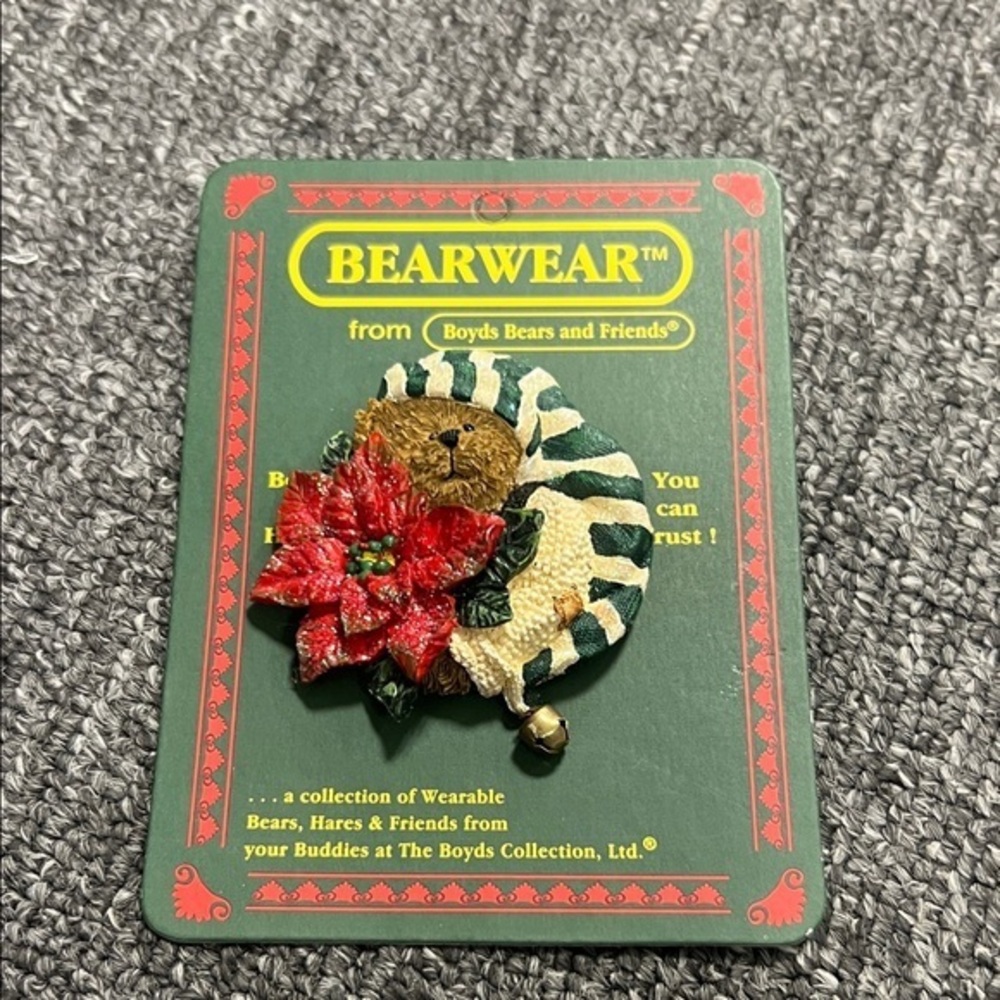 Boyds Bears "Elmer Elfbeary" figurine. It is part of the "Bearwear" collection